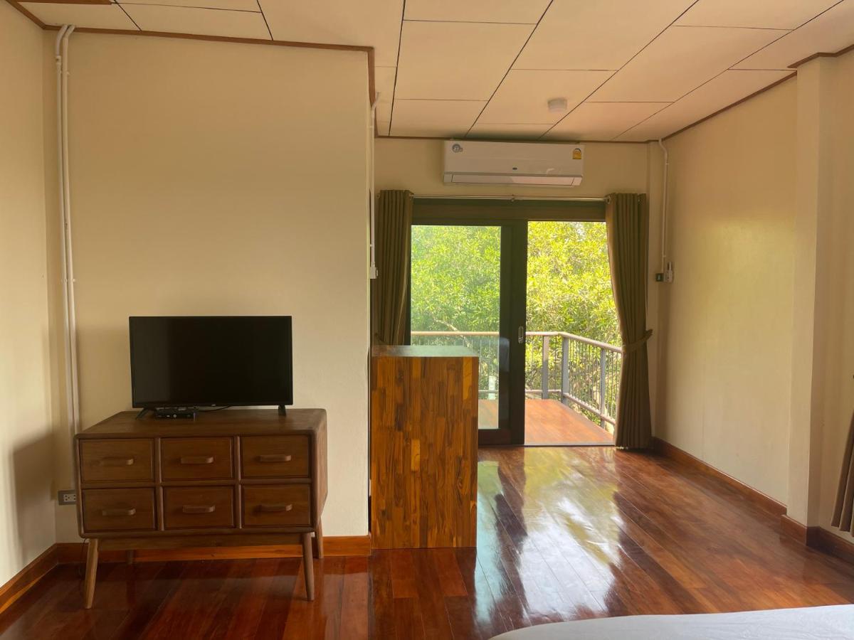 Banmai87 Guest House บ้านไม้87 เกสต์เฮ้าส์ Аюттхая Экстерьер фото