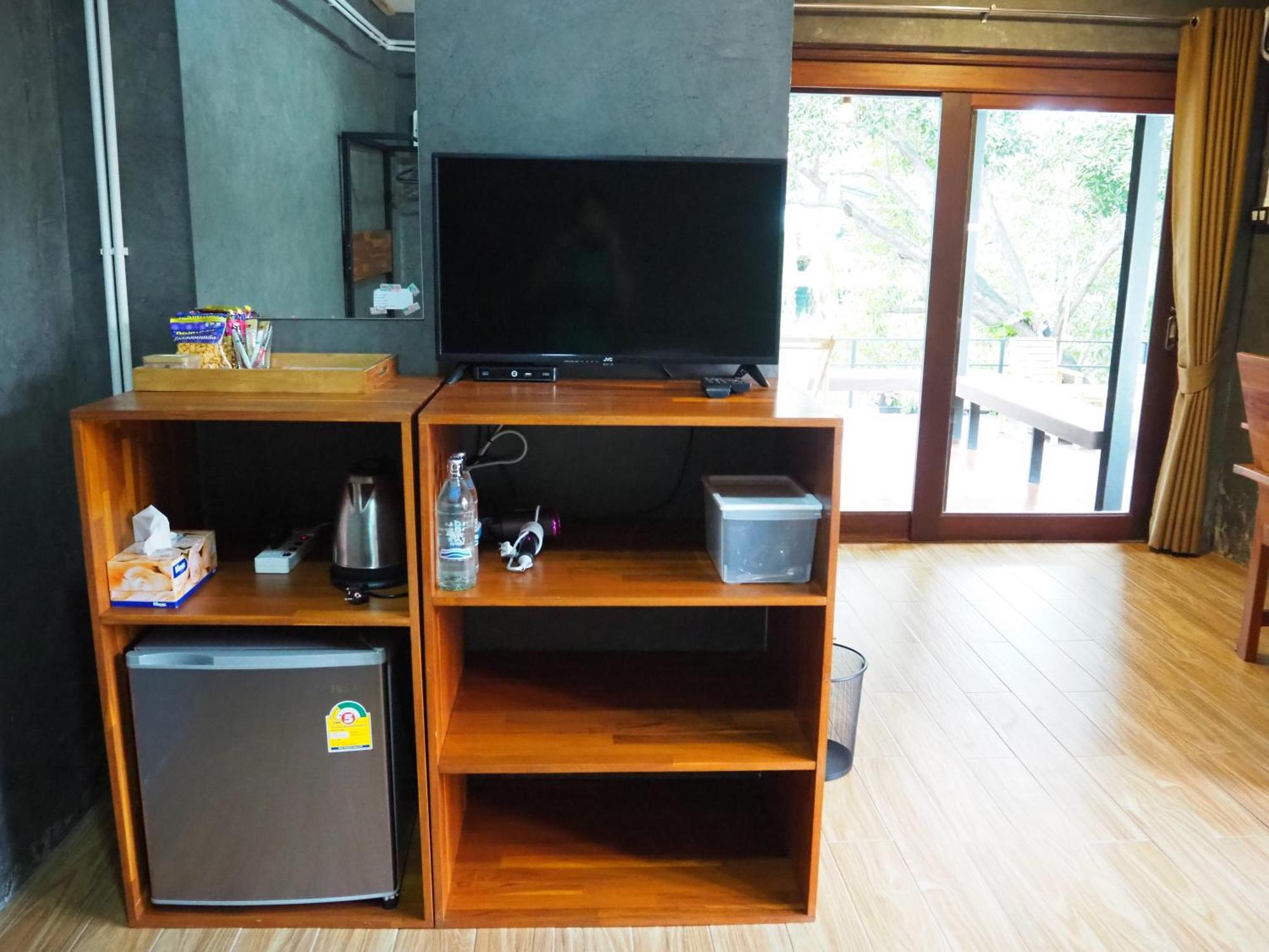 Banmai87 Guest House บ้านไม้87 เกสต์เฮ้าส์ Аюттхая Экстерьер фото